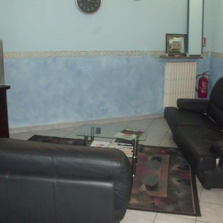 Hotel Lombardia Seveso Екстериор снимка