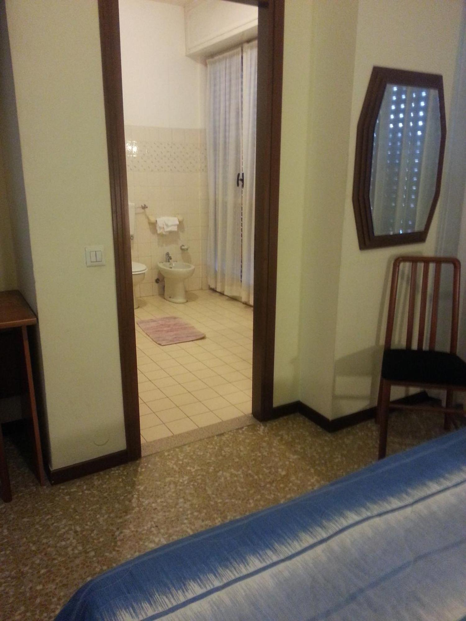 Hotel Lombardia Seveso Екстериор снимка