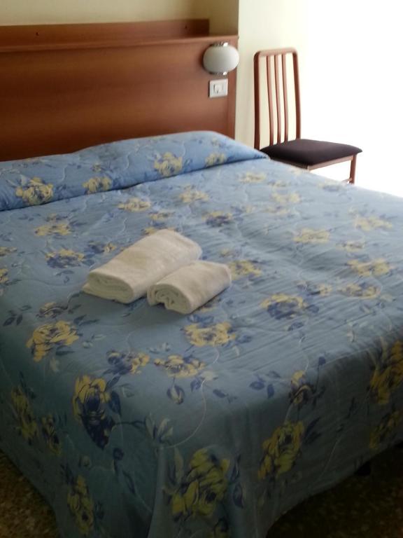 Hotel Lombardia Seveso Екстериор снимка